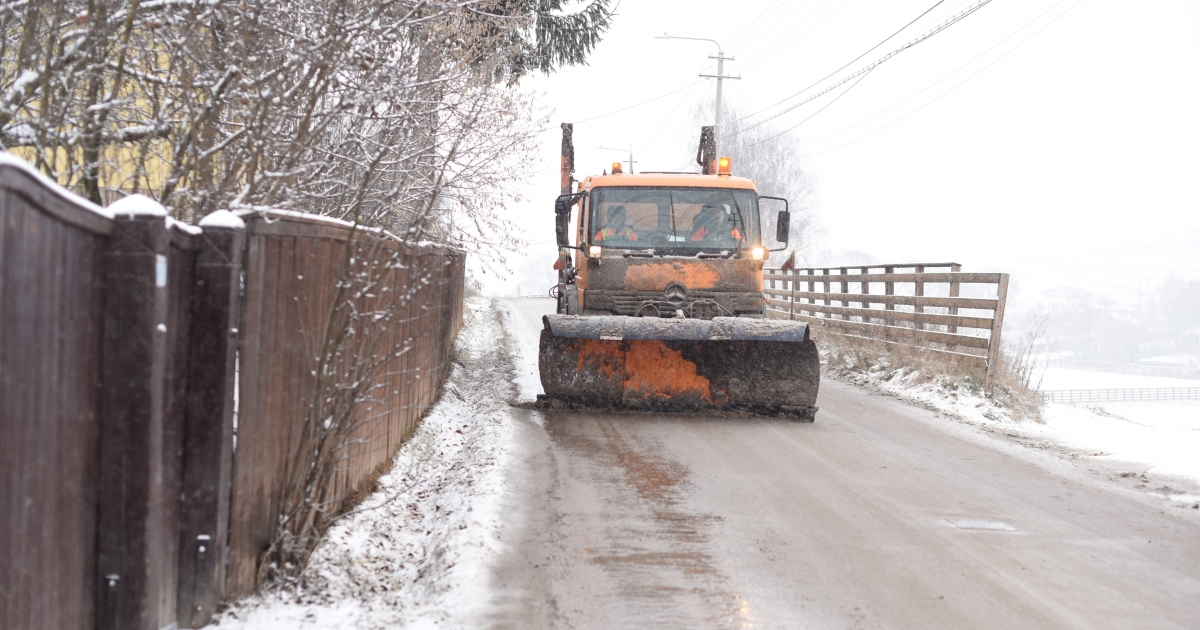 Télies útviszonyok mellett ugyan, de járhatóak az utak a rendőrség szerint
